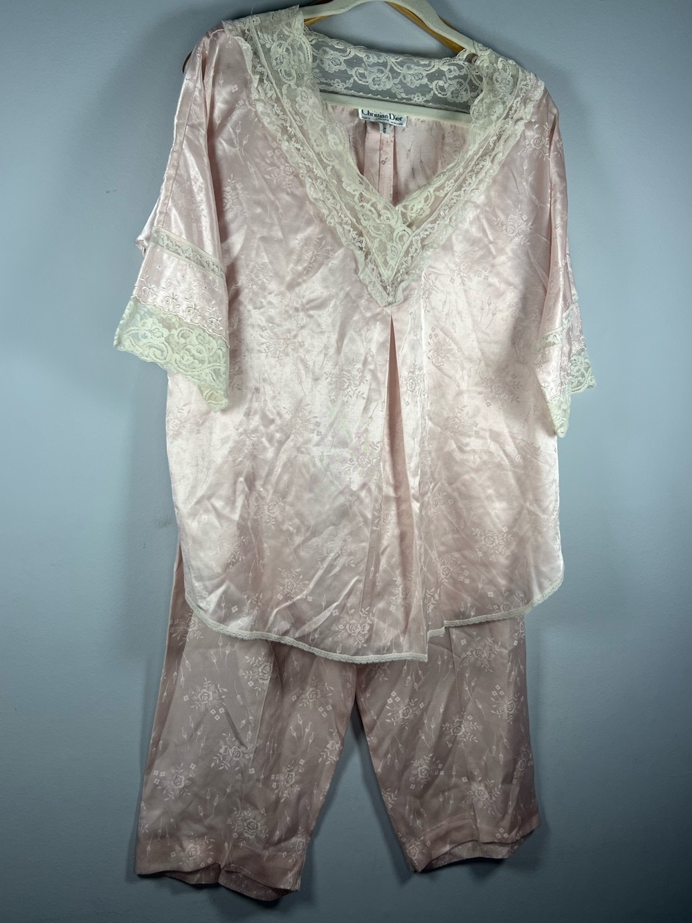 Vintage 80s Christian Dior Light Pink Lace Floral Pajama Set Medium - Picture 2 of 15